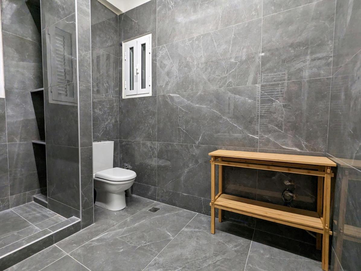 Victroria Grand Palace Apartment Atenas Exterior foto