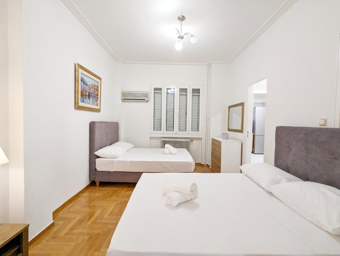 Victroria Grand Palace Apartment Atenas Exterior foto