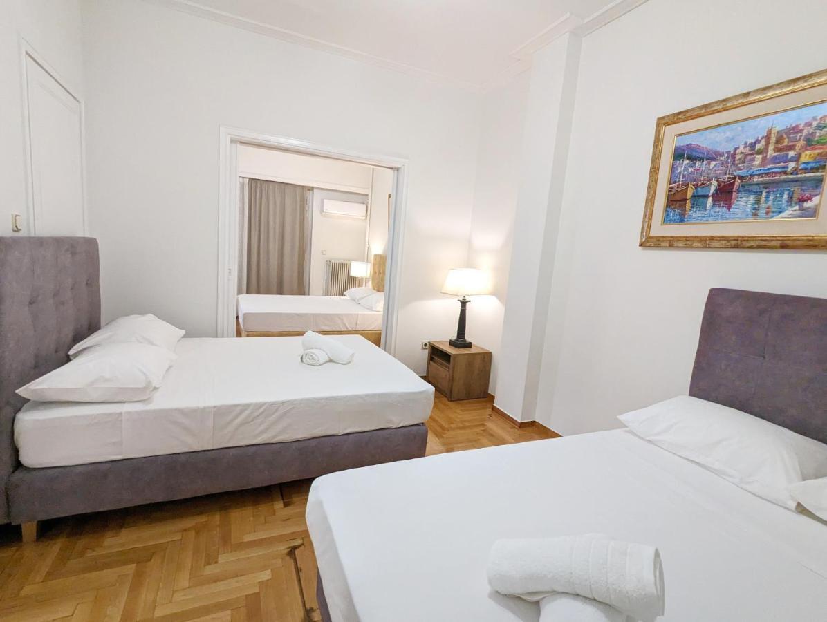 Victroria Grand Palace Apartment Atenas Exterior foto